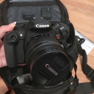 Canon Rebel T5 EOS1200D DSLR